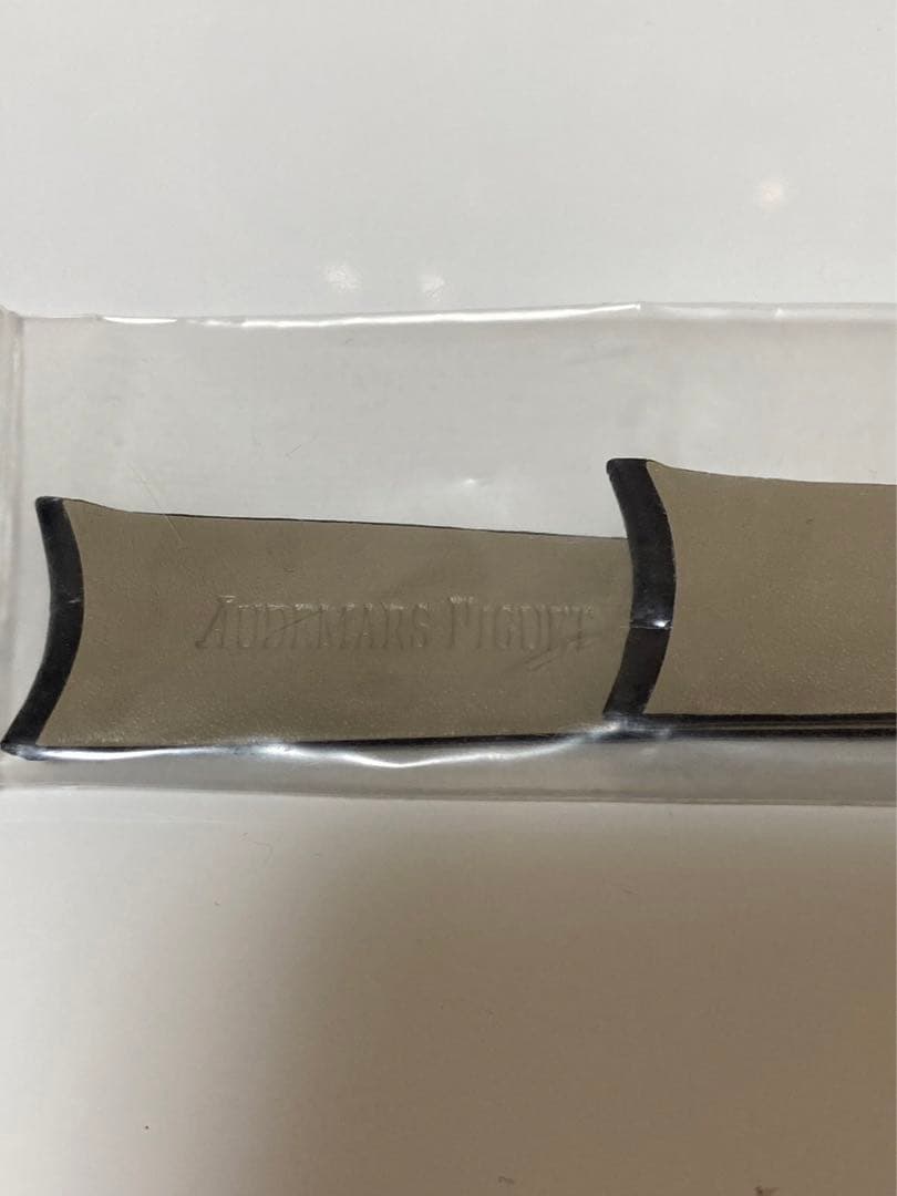 新品オーデマピゲ ミレネリーレディース ブラックアリゲーター スタンダードサイズ