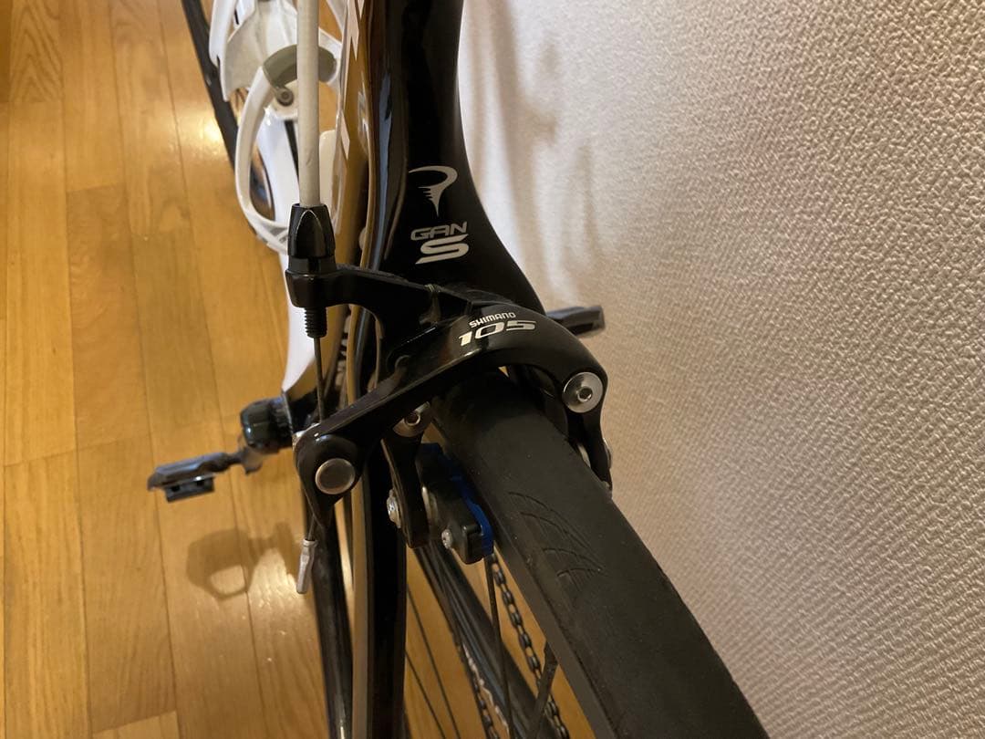 ピナレロGAN S + フルクラムレーシングゼロナイト