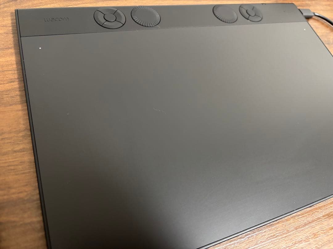 ワコム Wacom Intuos Pro medium (PTK670K0C)