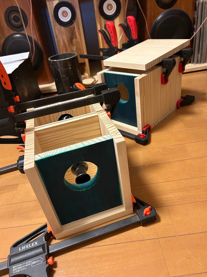 自作スピーカー ダブルバスレフ型グリーンバッフル