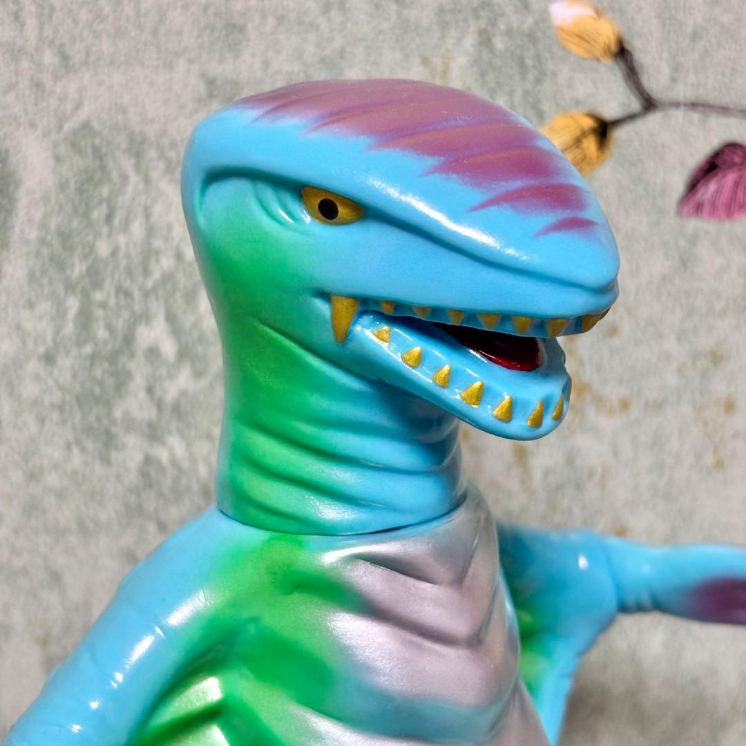 マーミット 『アメゴン』 ソフビ キャプテンウルトラ