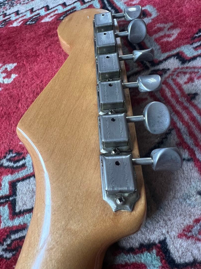 メーカー不明　ストラトタイプ　コンポーネント