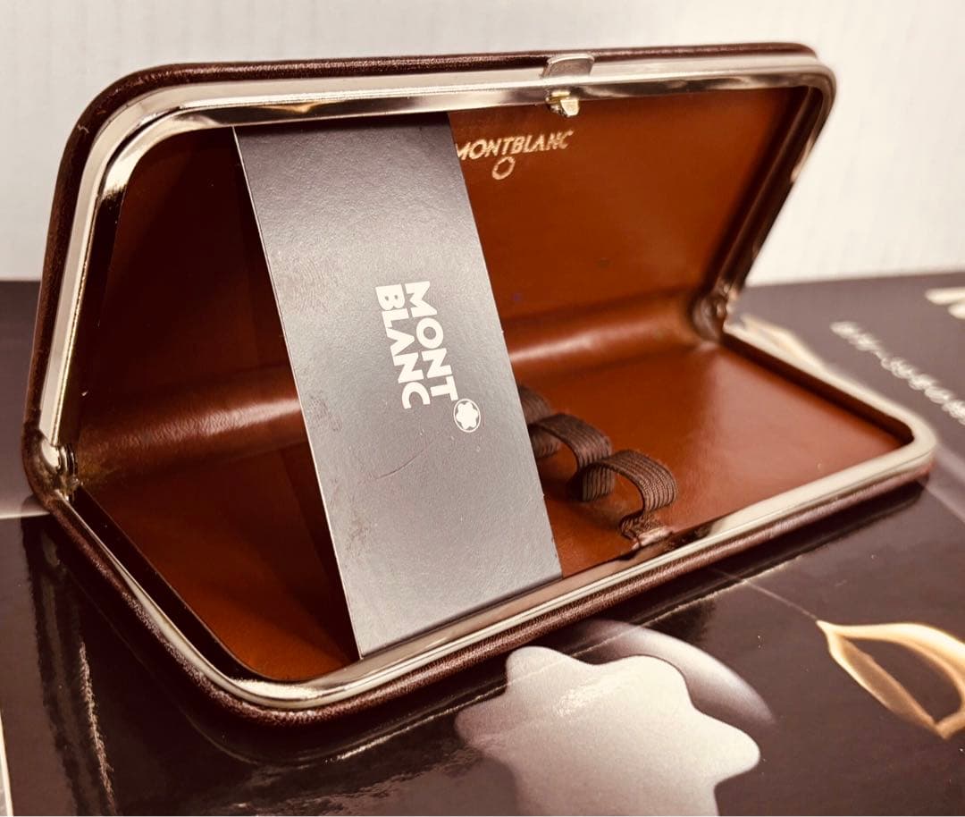 ⭐️レアで貴重❗️かなり稀少なヴィンテージCLASSICペンポーチ3本差⭐️モンブラン