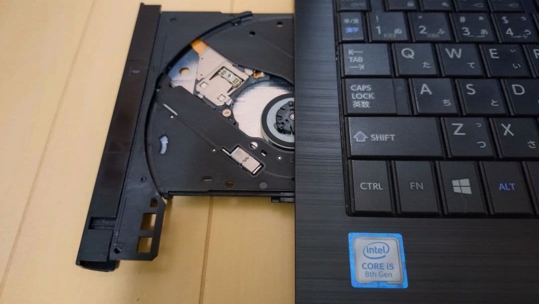 dynabook EZ35/PBSD　8世代i5 SSD256GB メモリ8GB