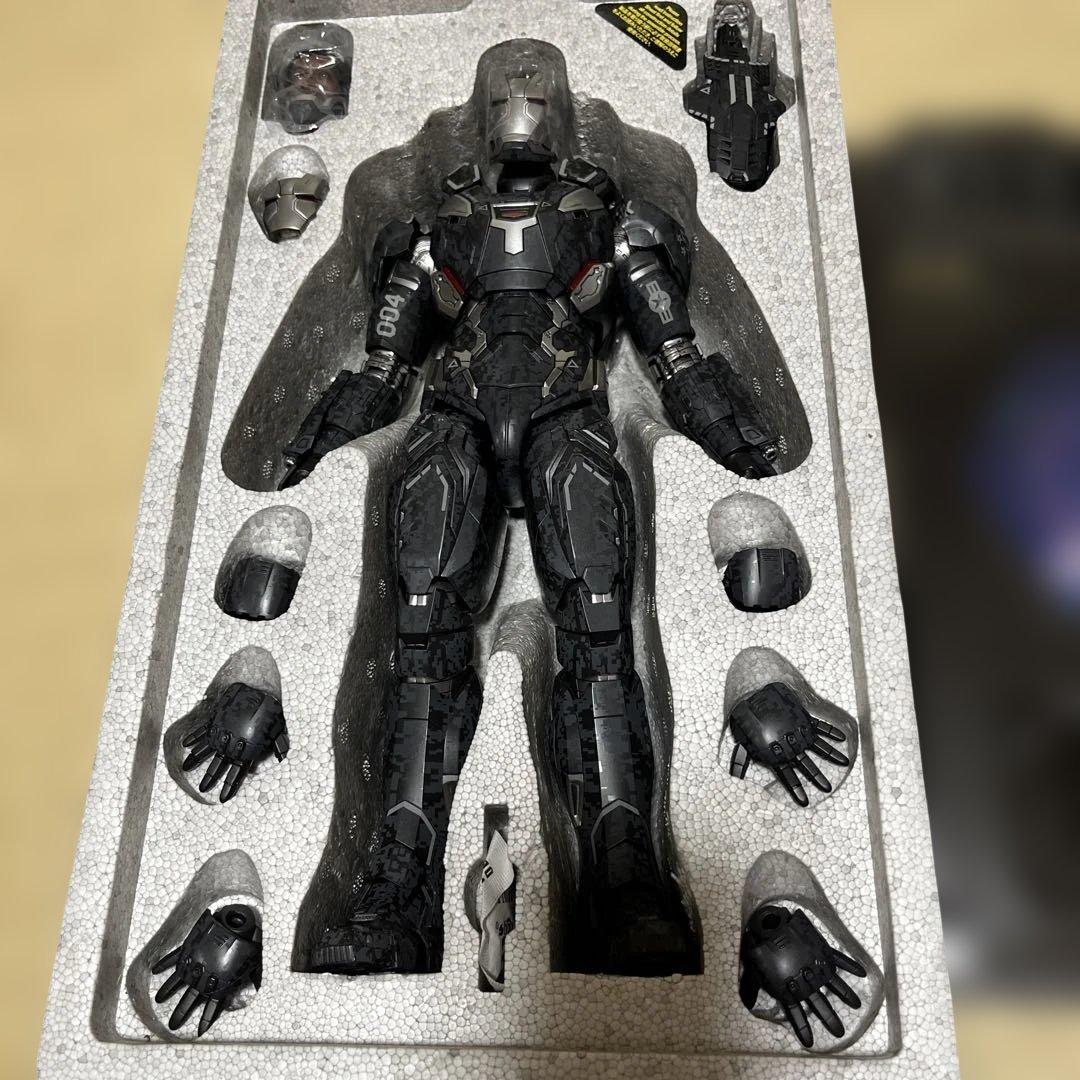 ホットトイズ　1/6アイアンマン ウォーマシンマークlV