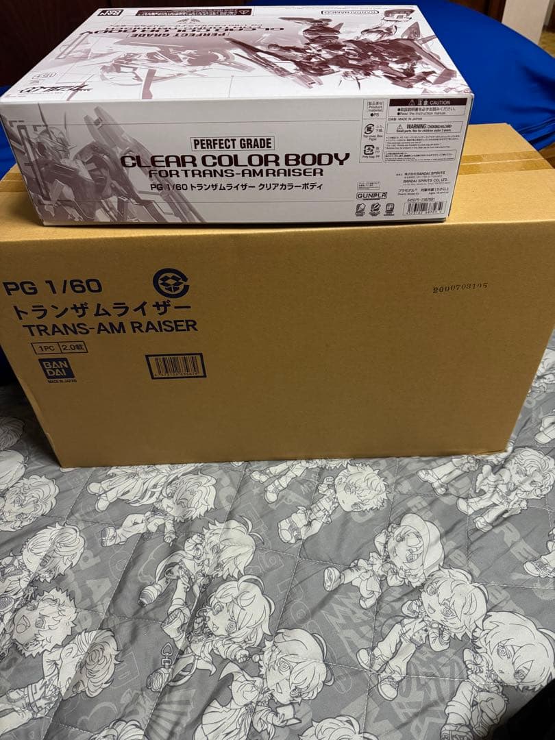 機動戦士ガンダム00 トランザムライザー PG 1/60 クリアボディ　セット