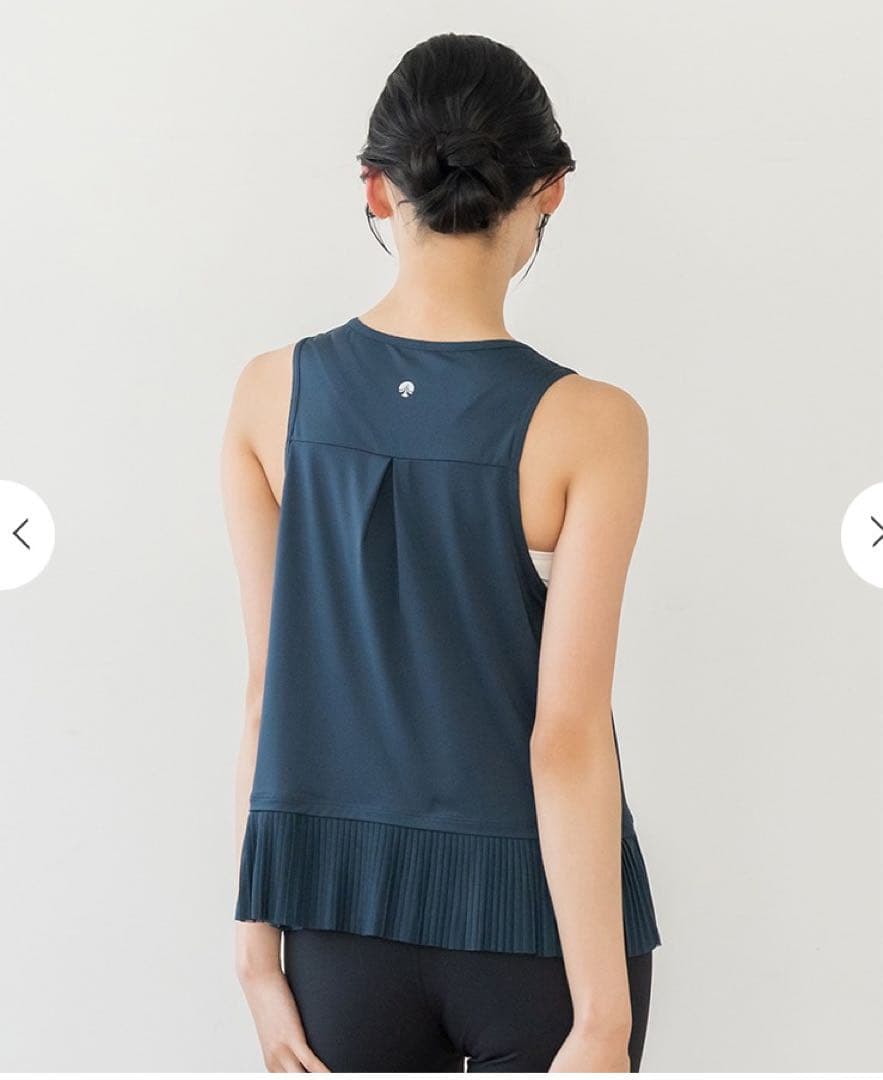 SUKALA プリーツタンクトップ　最終値下げ