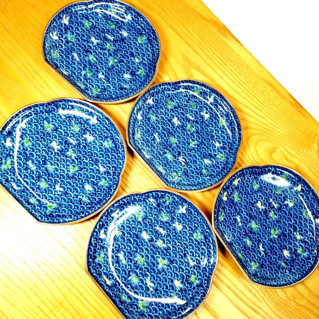 ☆館林 源右衛門 染錦波千鳥皿