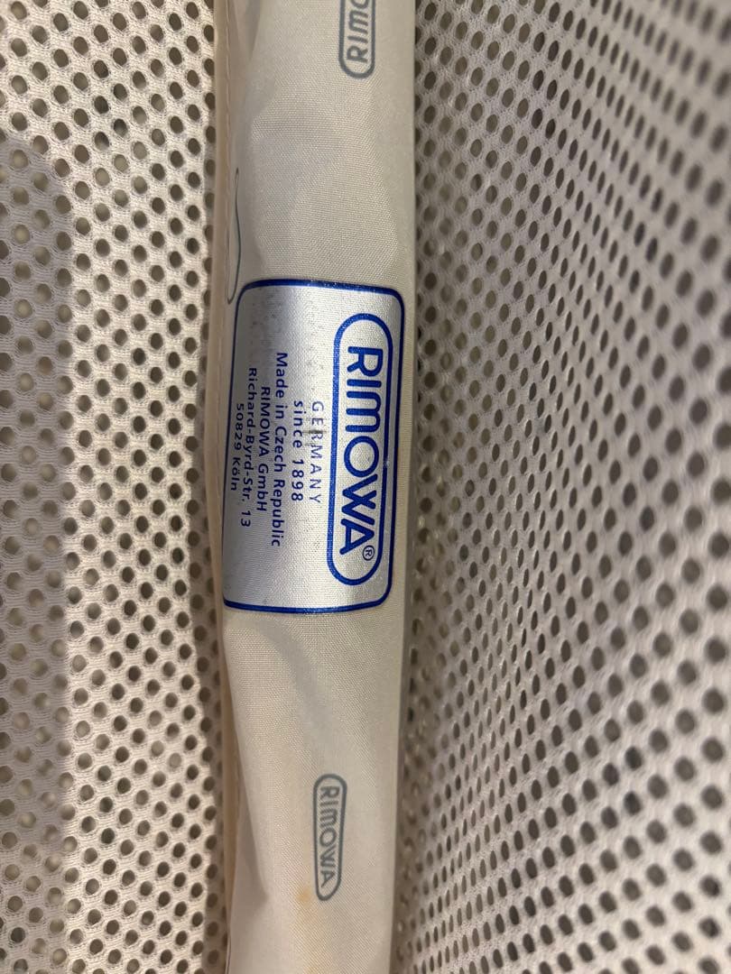 リモワ サルサエアー 33L 機内持ち込み 4輪 TSAロック　ブラック