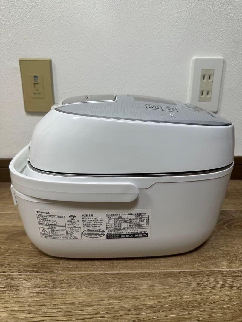 TOSHIBA 圧力IHジャー炊飯器 RC-10VXN(W)