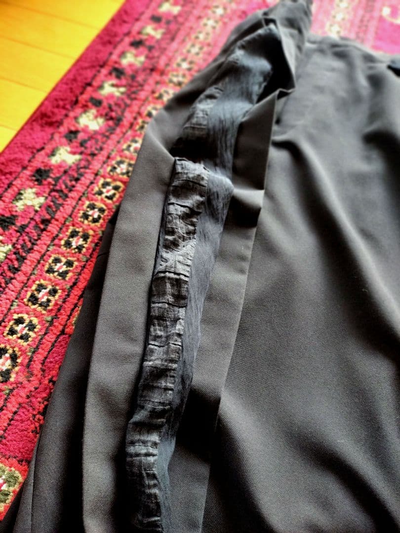 MOYURU／切り返しデザイン／サルエル風パンツ／モユル