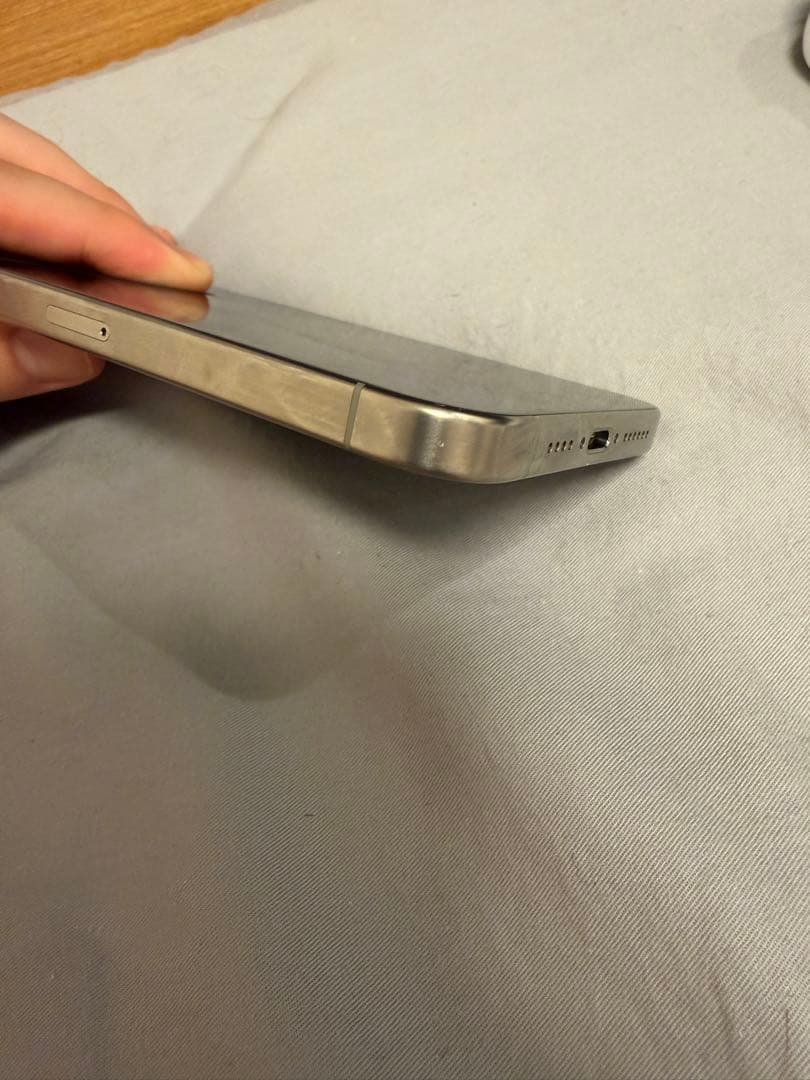 Apple iPhone 15 Pro Max 256GB ナチュラルチタニウム