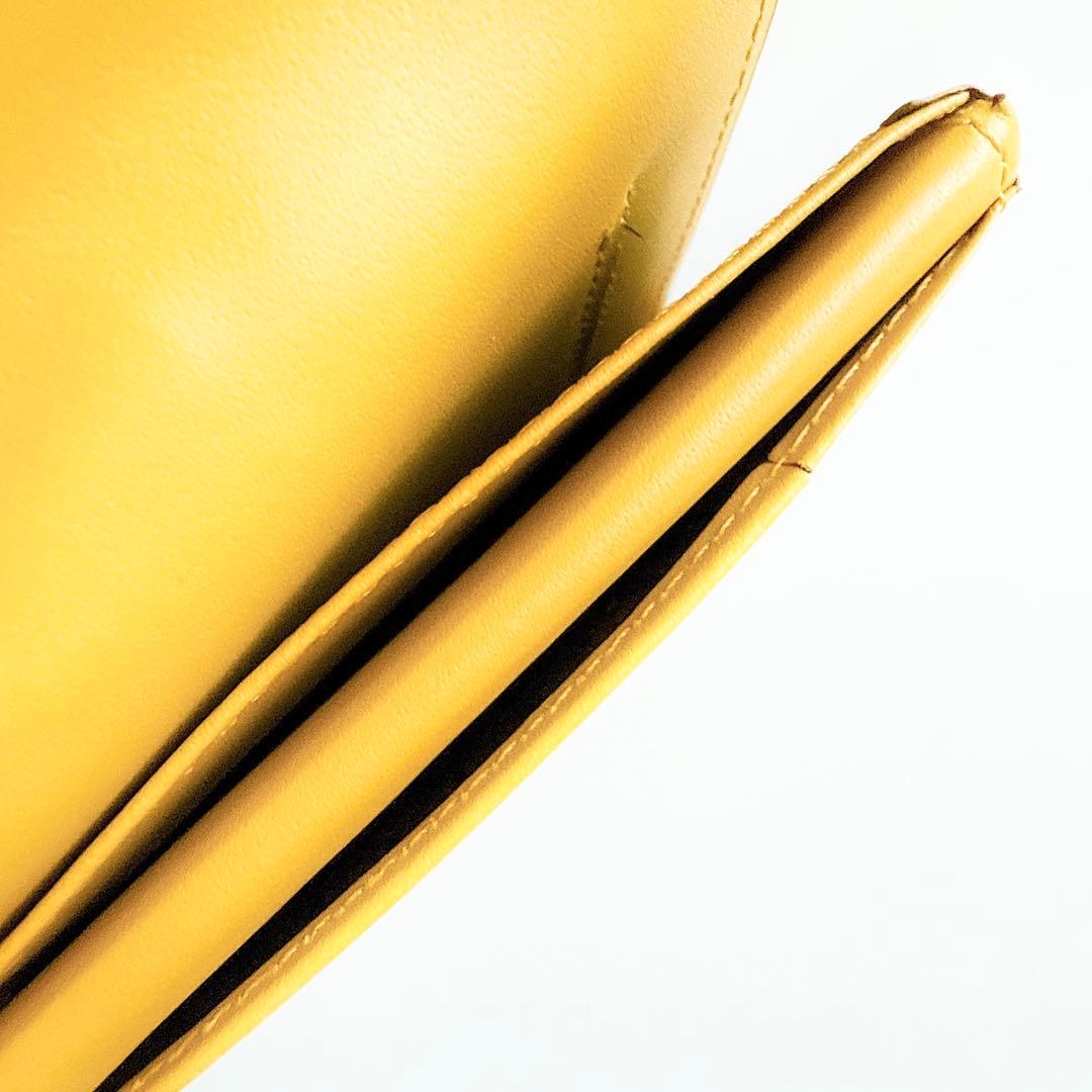 【美品】ITTI イッチ　コンパクトウォレット　二つ折り財布　レザー　イエロー