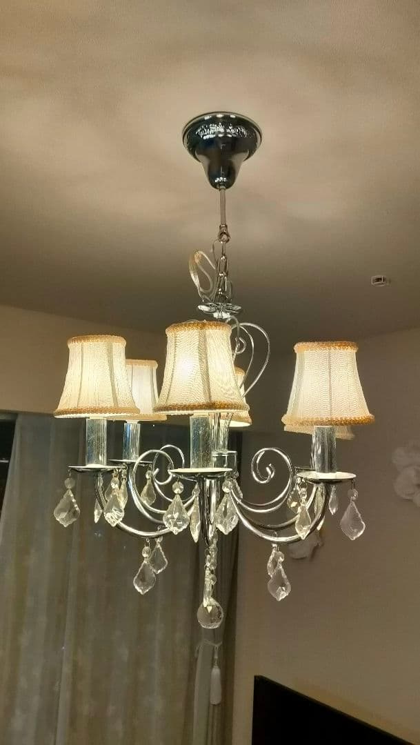 み*ー様 エレガント シャンデリア 6灯 クリーム色
