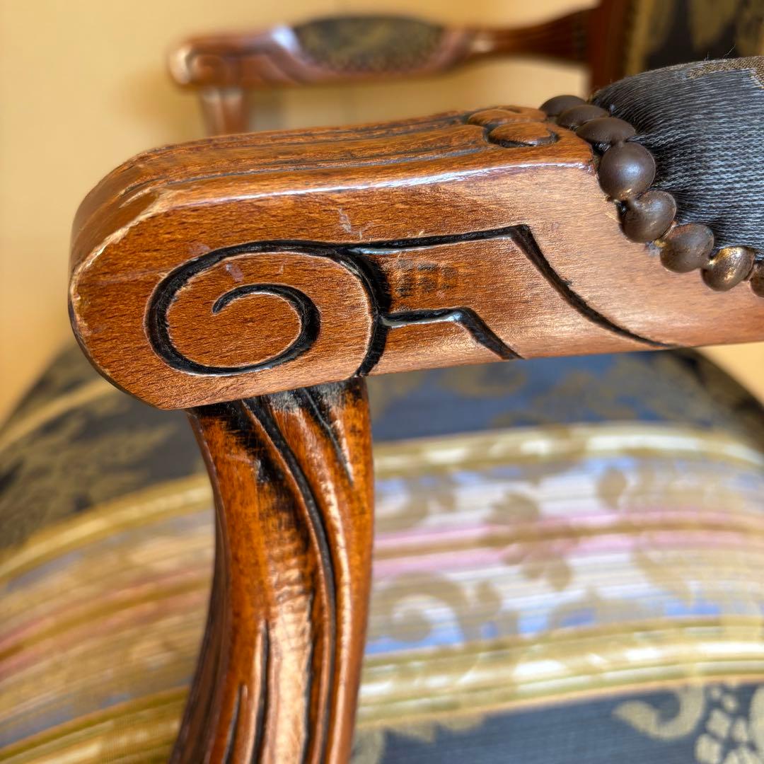 イタリア製 猫脚 アンティーク アームチェア クラシック 鋲打ち 1脚