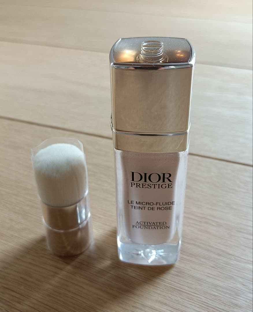 Dior プレステージ ル マイクロ フルイド タン 0N