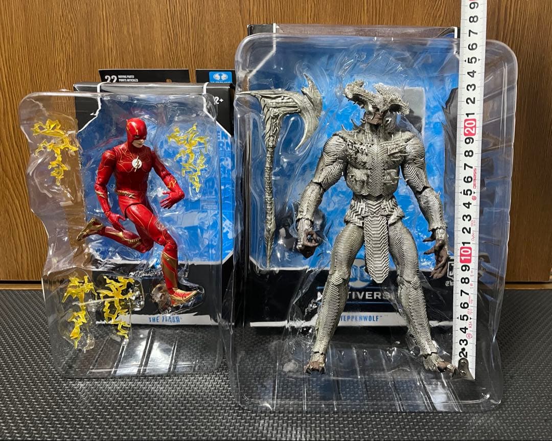 DC ステッペンウルフ　フラッシュ　アクションフィギュア　ジャスティスリーグ