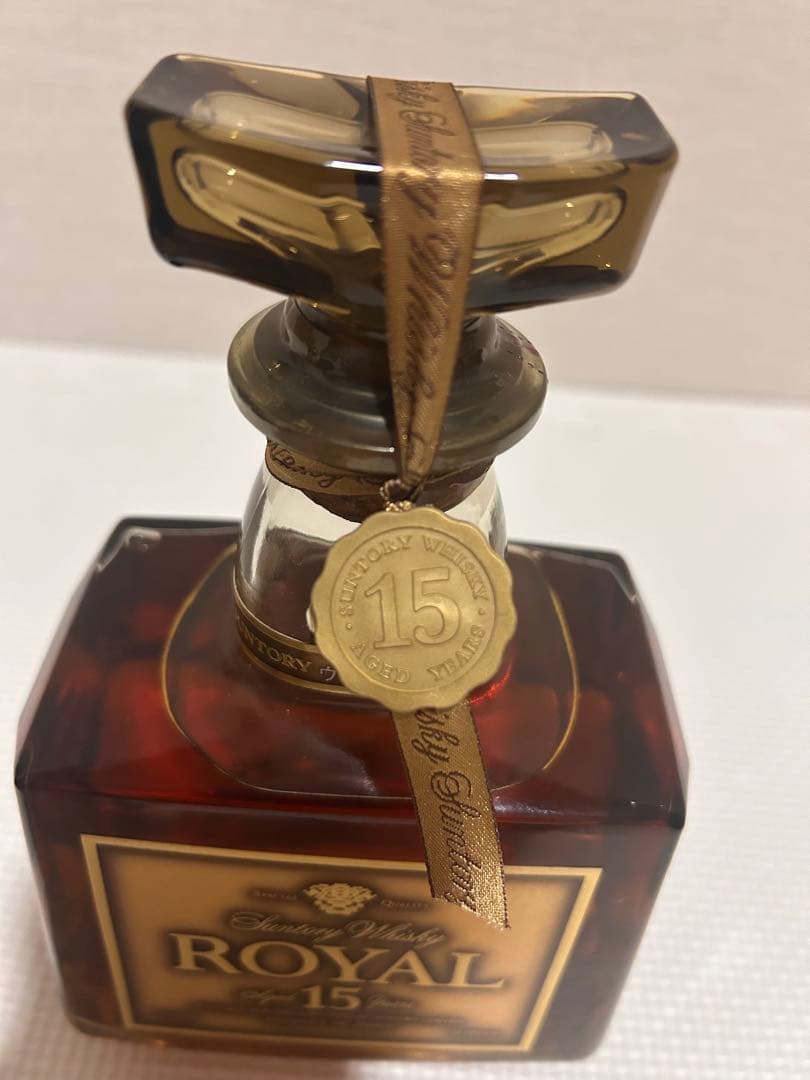 サントリーウイスキー ロイヤル 15年 ゴールドラベル 750ml 