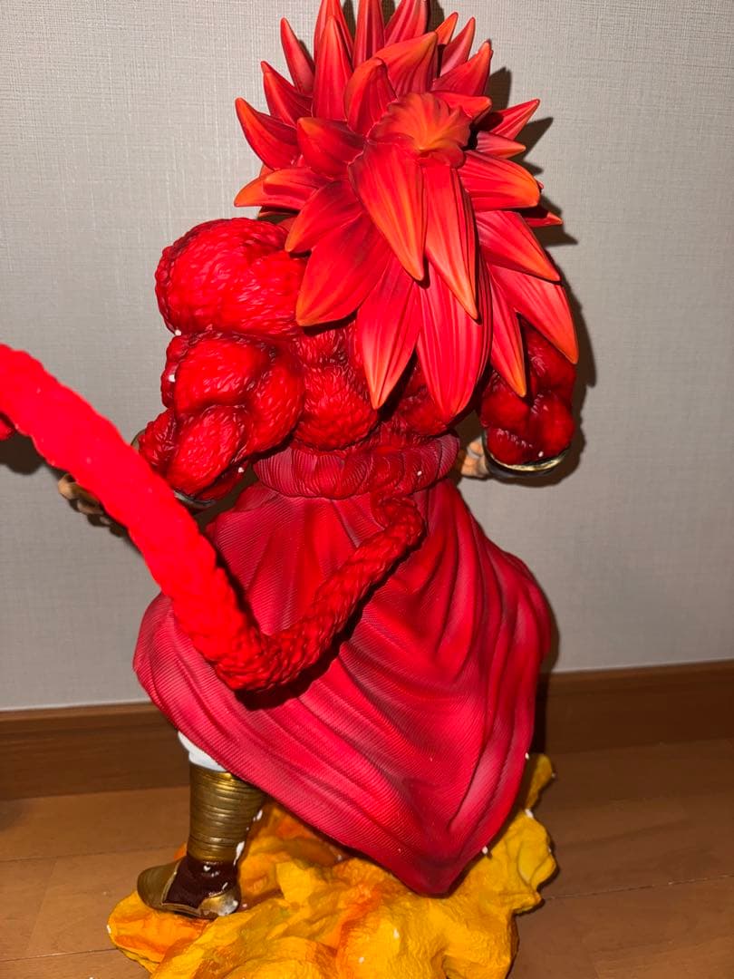 ドラゴンボール ブロリー フィギュア 超サイヤ人4 伝説の超サイヤ人