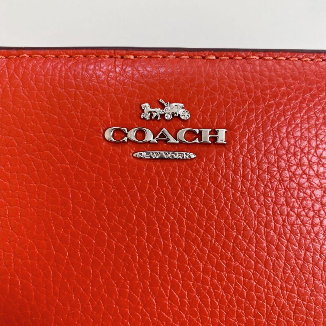 【新品未使用】COACHコーチ★二つ折り財布★Cチャーム★マイアミレッド★レザー