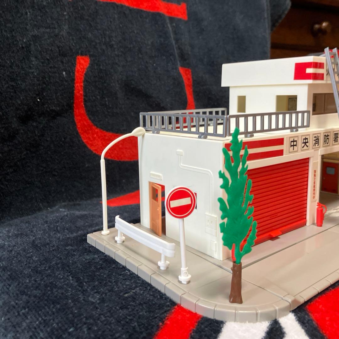 トミカタウン　消防署