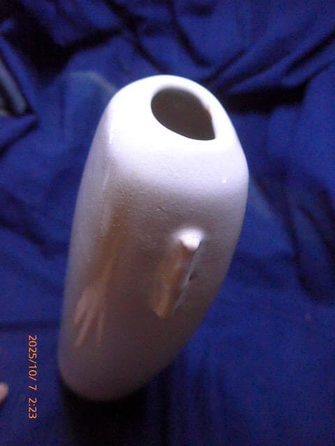 萩焼で人気陶芸家の新庄貞嗣氏の萩花入です。未使用品です