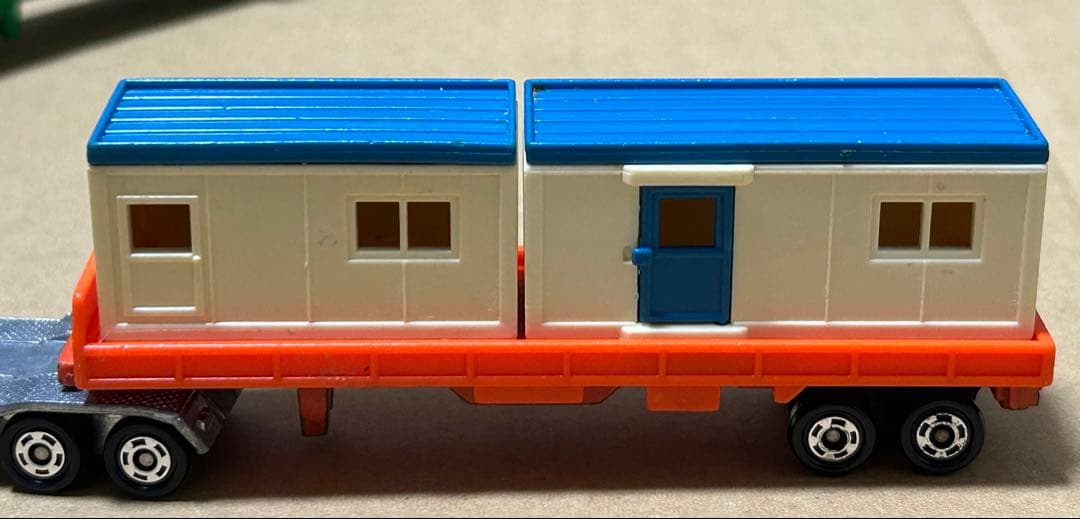 ロングトミカ いすゞ V12 ハウストレーラー 青ヘッド