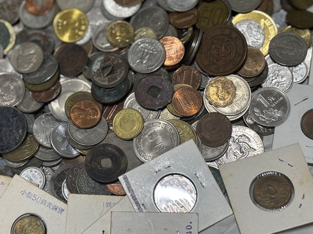 ミ*モ様 古銭　外国　メダル　記念硬貨　穴銭　まとめて　約4.7キロ