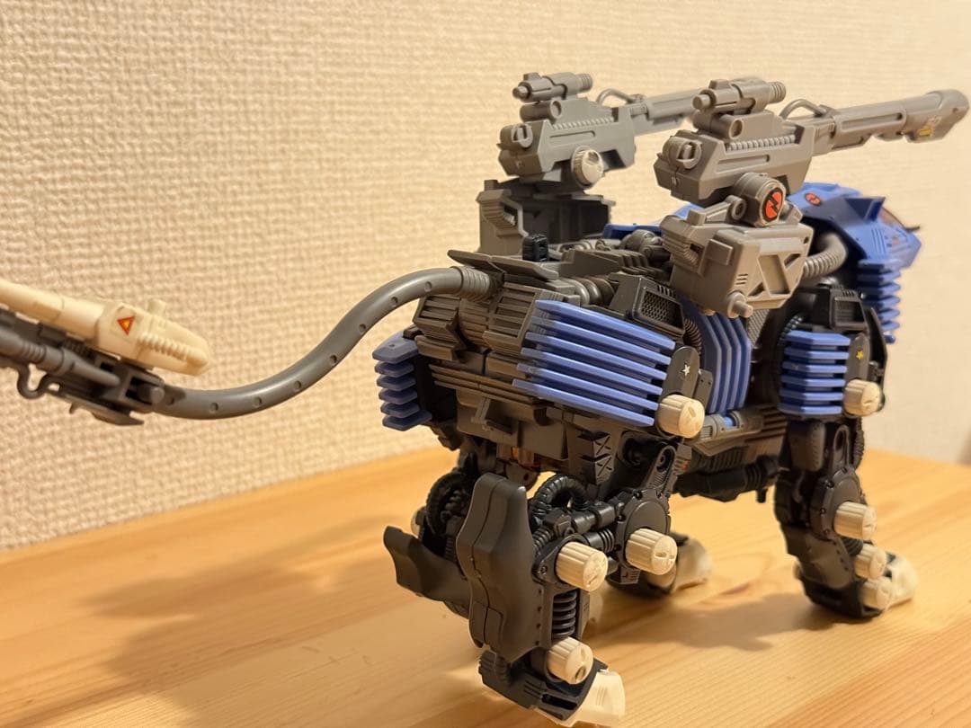ゾイド　シールドライガー　初代　昭和　箱付き　zoids