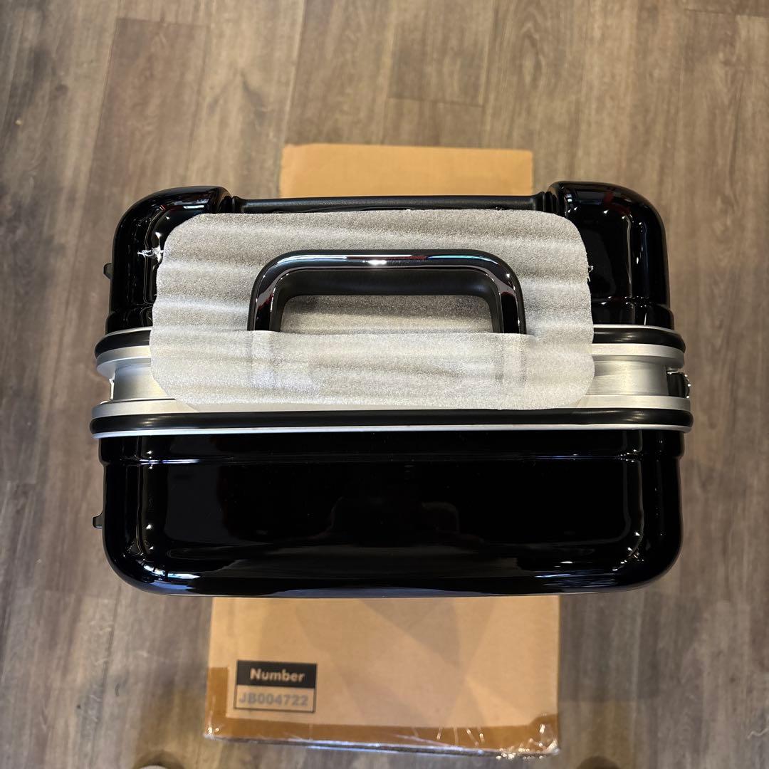 メルセデス・ベンツ ブラック キャリーケース