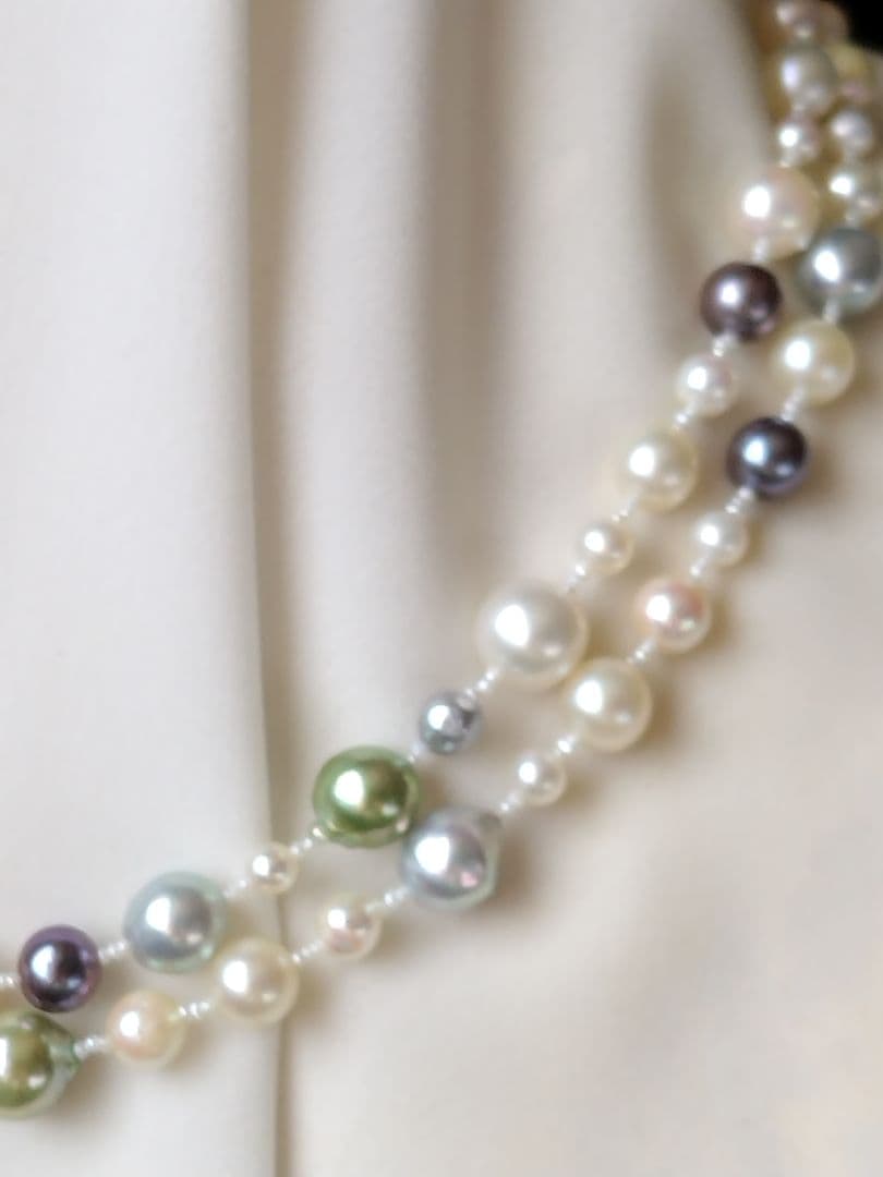 アコヤ真珠マルチカラー、マルチサイズ、あこや砂芥子パールのロングネックレス