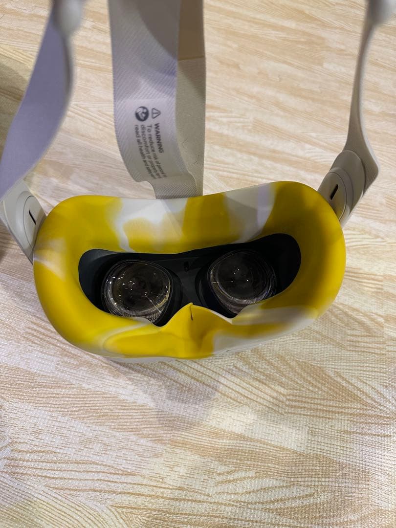  quest2 128G オキュラスクエスト2 美品　ケース付　VR