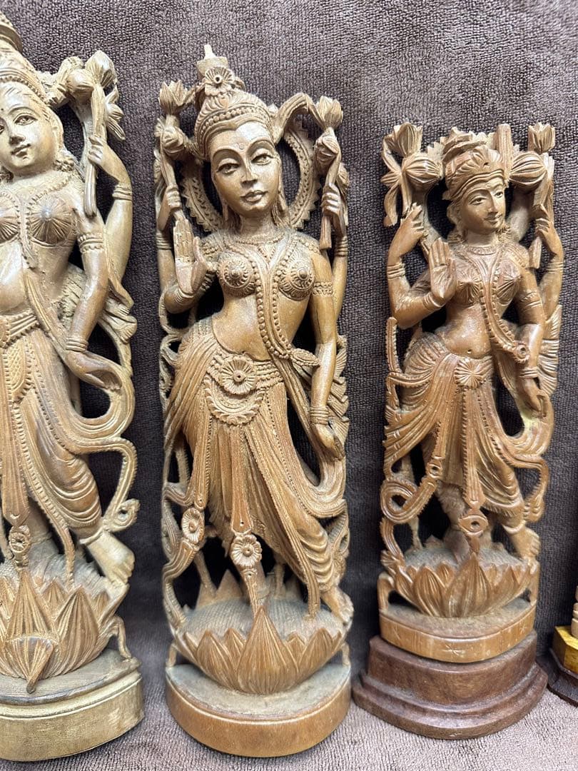 インド　白檀　弁財天　仏教美術　仏像 骨董 木像　木製　仏教　密教　置物