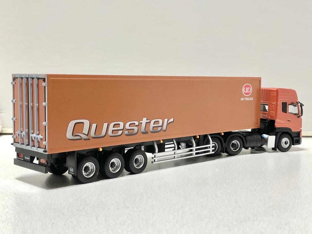 【京商】UDトラックス・クエスター　クオン　日産ディーゼル　デコトラ　トレーラー
