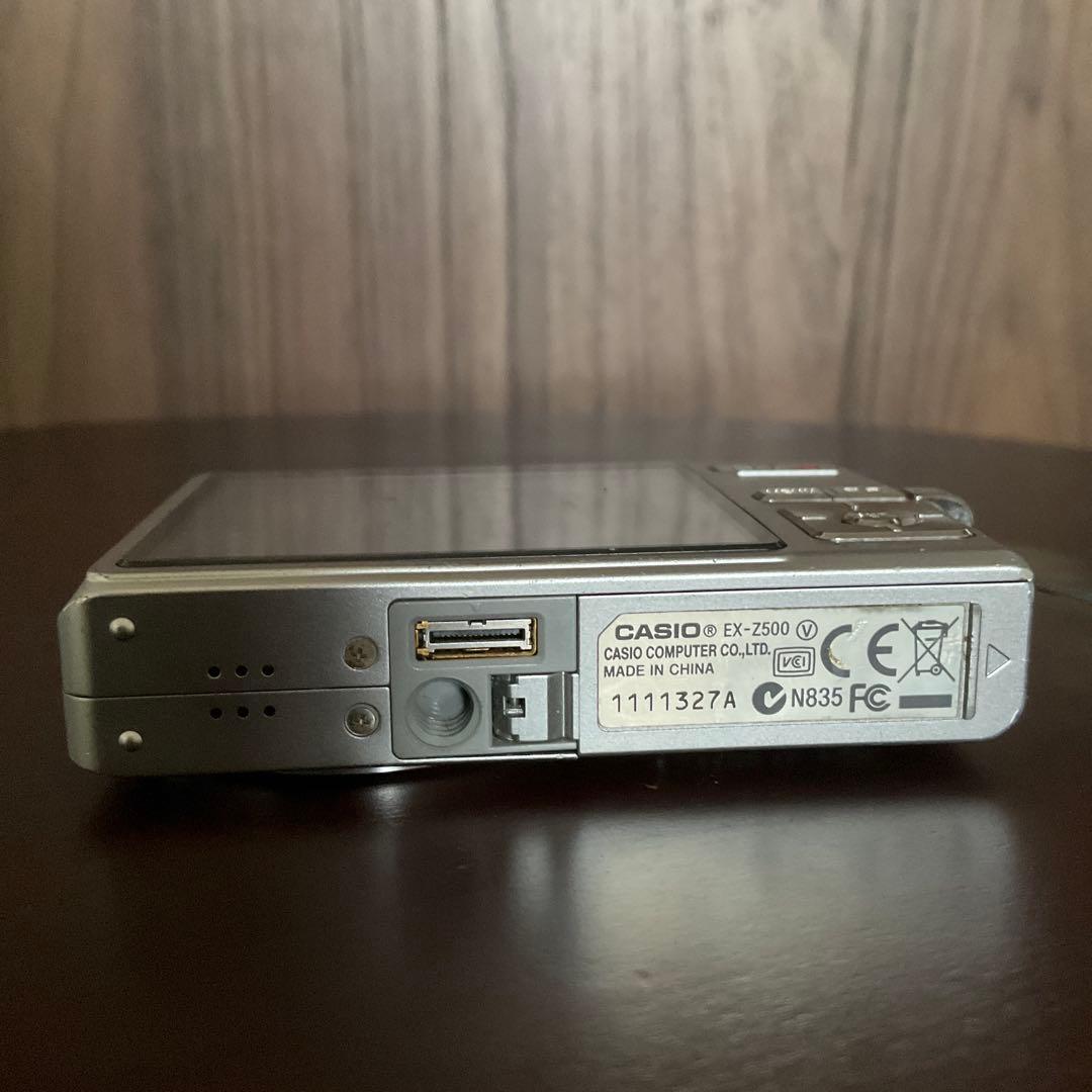 デジタルカメラ Casio EXILIM EX-Z500