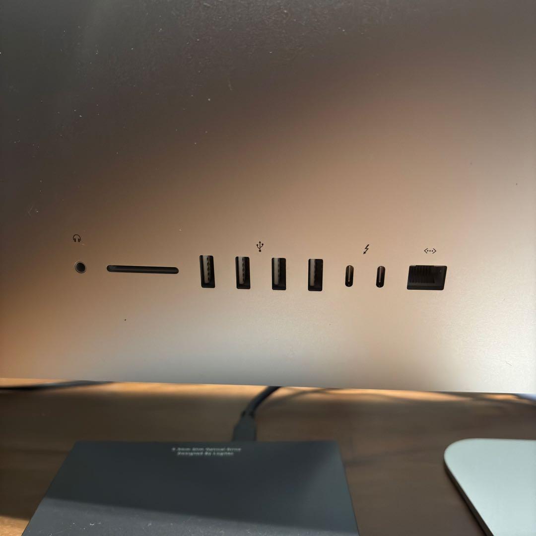 Macデスクトップ iMac 27 5K Retina 8GB 1.03TB Fusion 2017