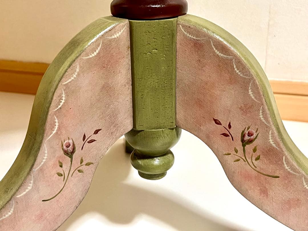 ワインテーブル サイドテーブル カフェテーブル バラ 木製 ねこ足3本足