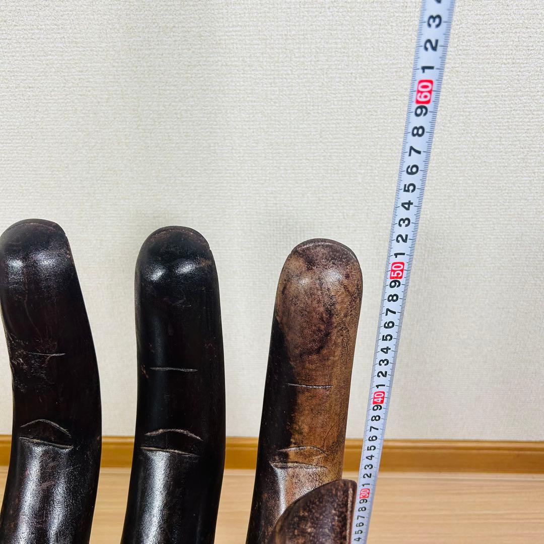 仏手 スツール 椅子 アジアン家具 掌 手の形 木製 手形 オブジェ アジアン