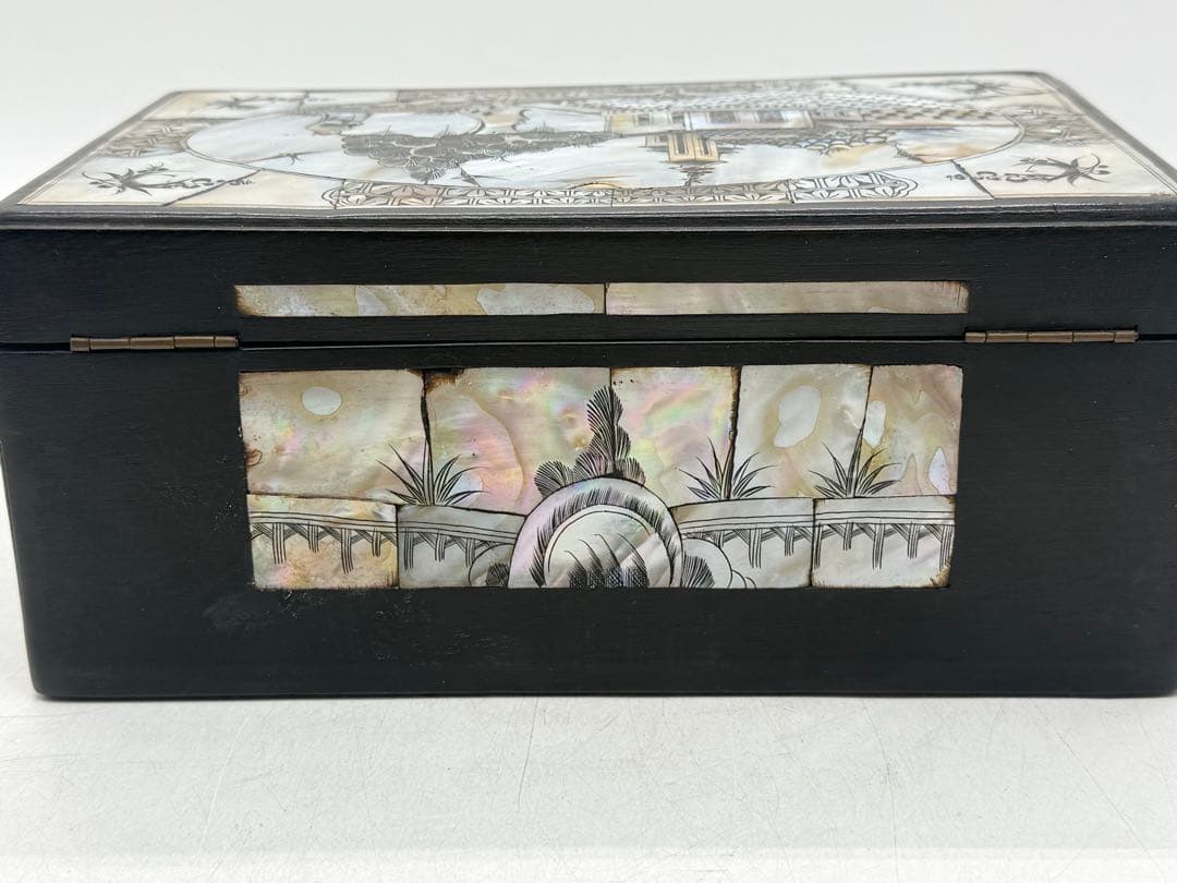 中国　清時代　螺鈿圖紅木箱　アンティーク　送料込み251108