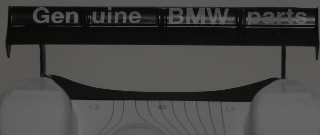 貴重 京商製BMW　Ｖ１２ＬＭＲ　1／１８　１９９９ル・マン２４Ｈ優勝車　中古品