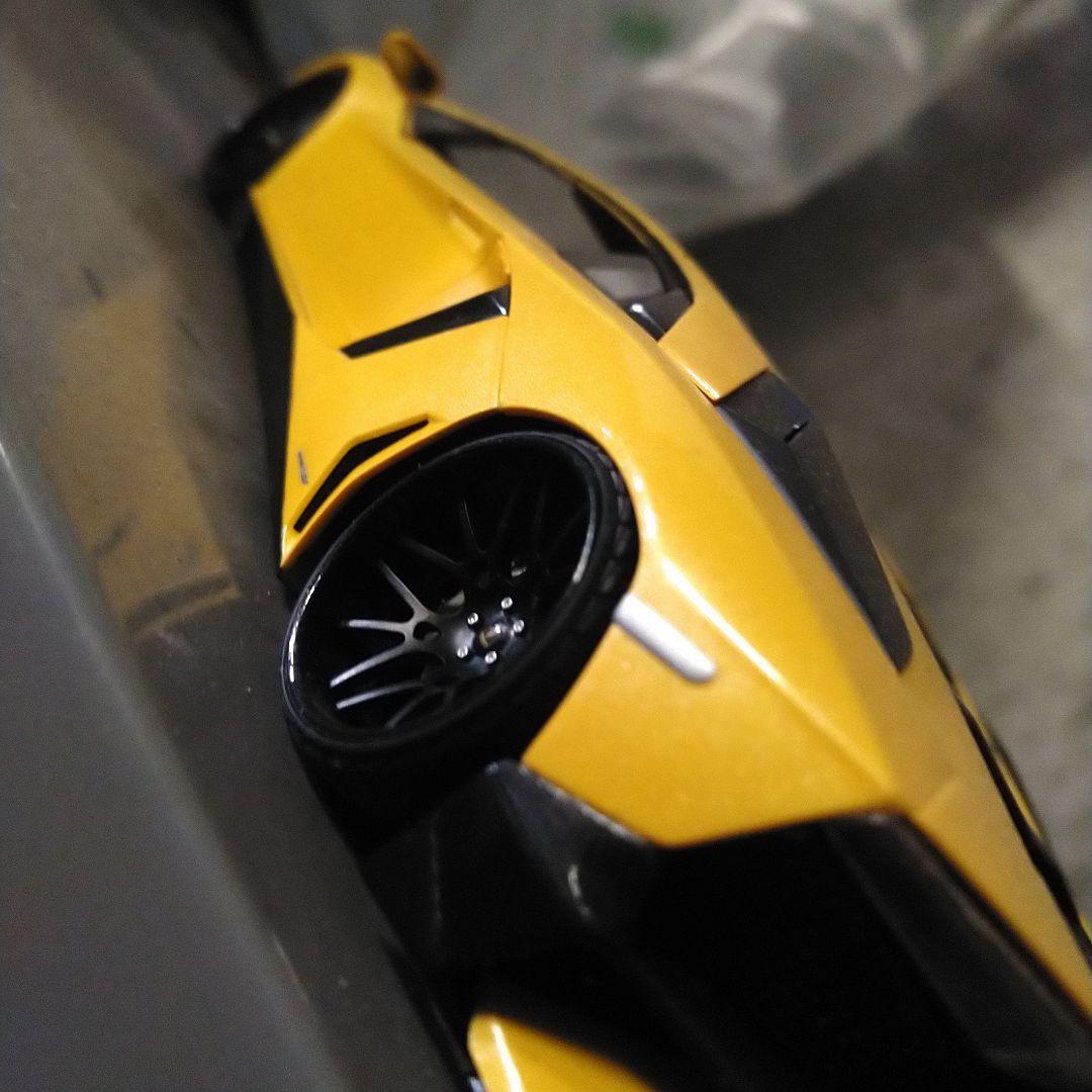 アオシマ1/24ランボルギーニアヴェンタドールSVプラモデル完成品