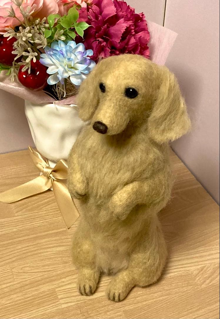 羊毛フェルト　ミニチュアダックス　たっち