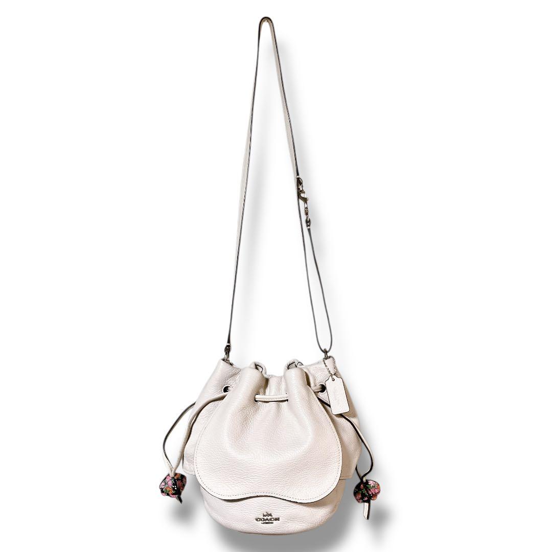 コーチ 良品 2way 斜め掛け可 レザー 巾着ショルダーバッグ ホワイト系