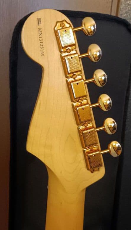 ギター Fender deluxe Players Stratocaster
