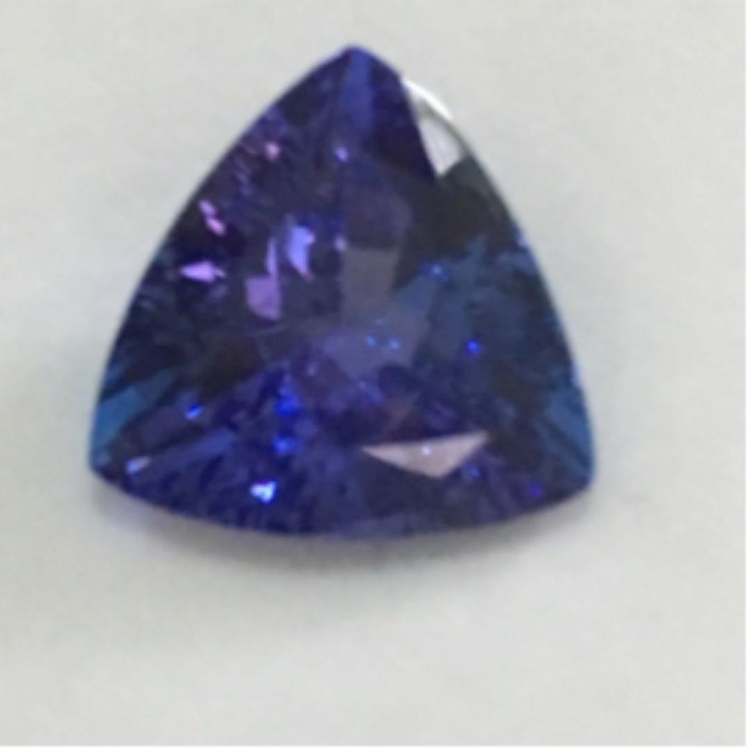 希少価値　タンザナイト  ルース　綺麗