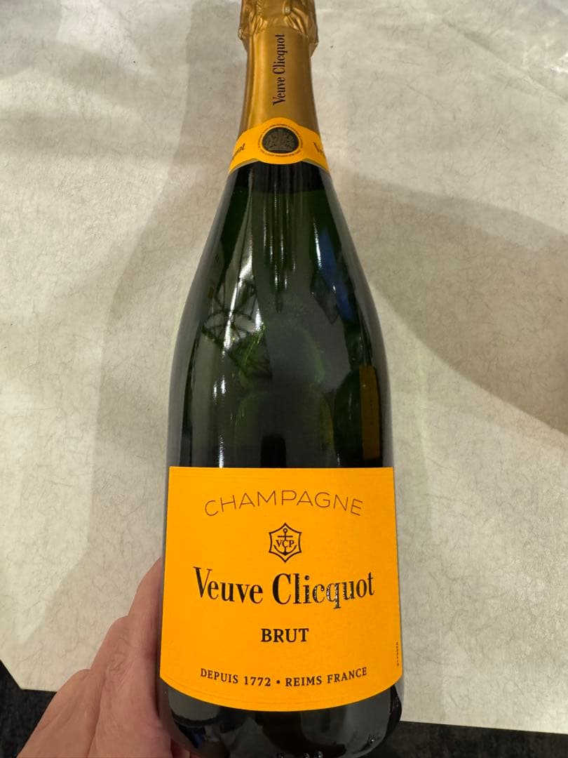 ヴーヴクリコ　イエロー　新品未開封