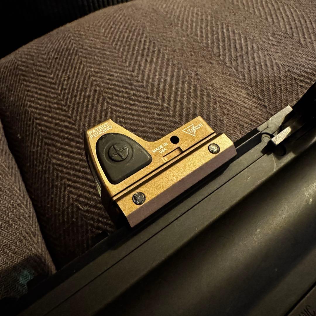 東京マルイ 次世代電動ガン M4 CQB-R/フラット・ダークアース