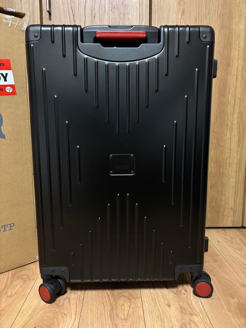 INNOVATOR キャリーケース 70L 限定ステルスレッド