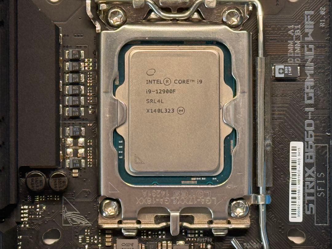 自作PC3点セット　12900F, ROG B660I, DDR5 3