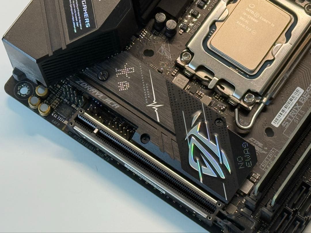 自作PC3点セット　12900F, ROG B660I, DDR5 3